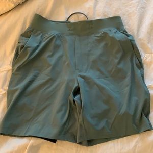 New without tags lululemon THE short 7” lined xs